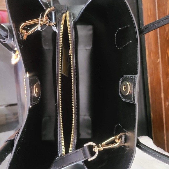 BRAND NEW Michael Kors Mercer Gallery medium in black. - Picture 7 of 11